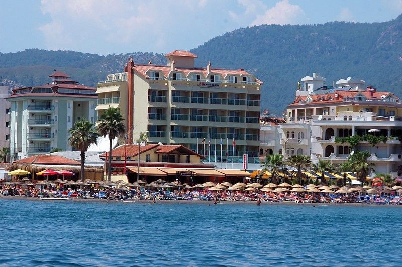 Maris Beach Hotel มาร์มาริส ภายนอก รูปภาพ