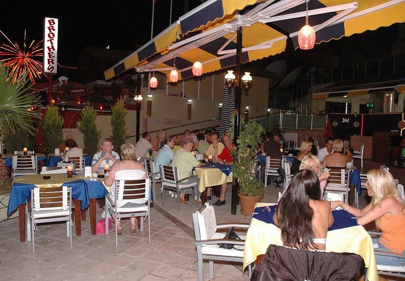 Maris Beach Hotel มาร์มาริส ภายนอก รูปภาพ