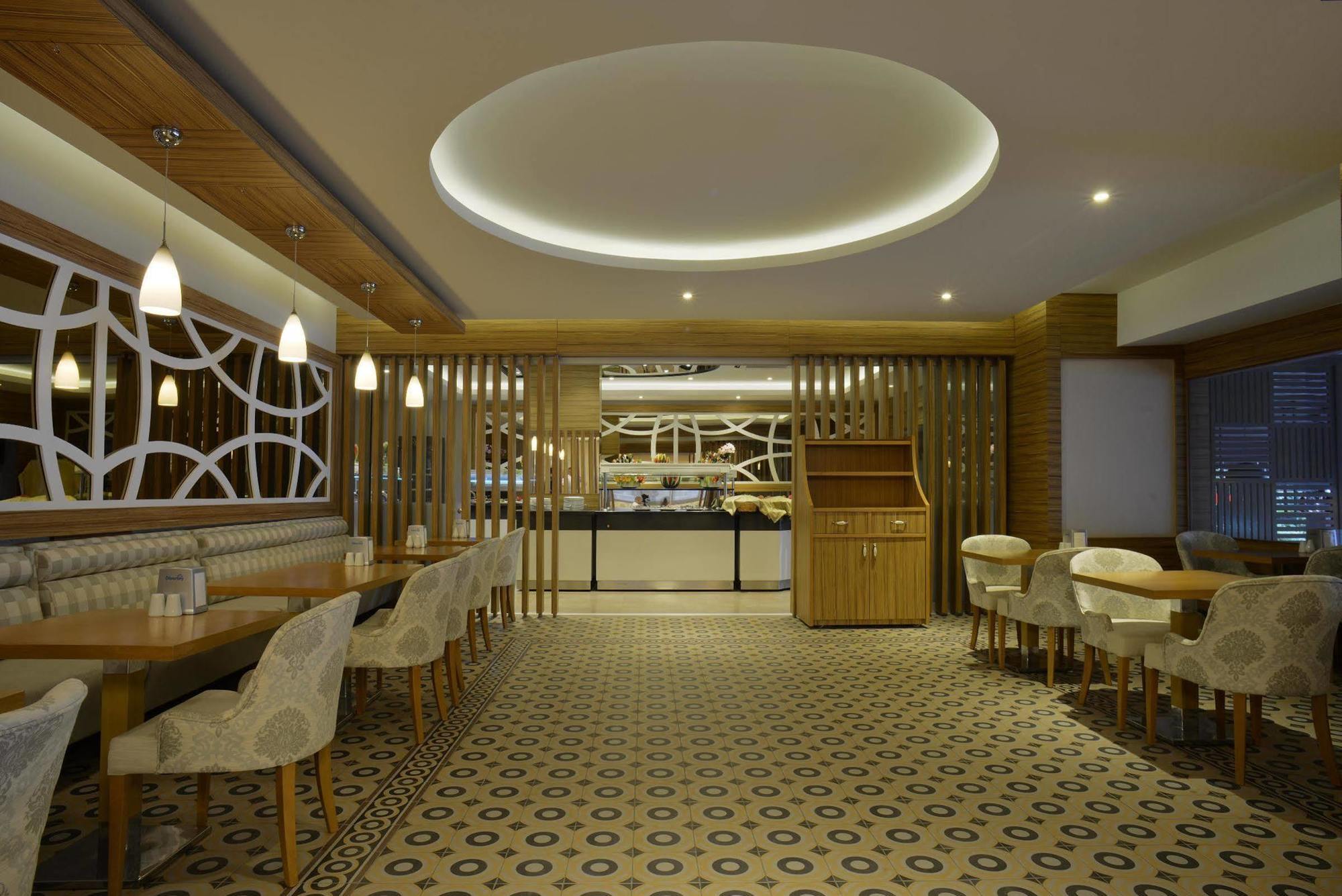 Maris Beach Hotel มาร์มาริส ภายนอก รูปภาพ
