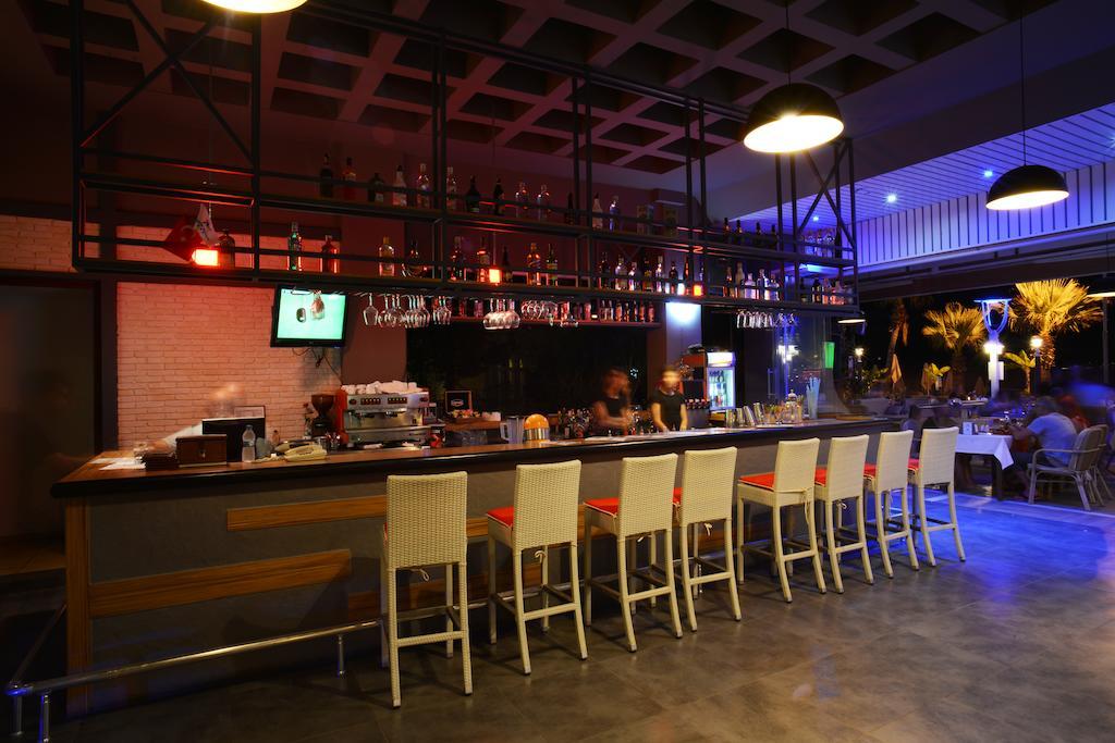 Maris Beach Hotel มาร์มาริส ภายนอก รูปภาพ