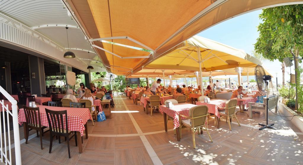 Maris Beach Hotel มาร์มาริส ภายนอก รูปภาพ